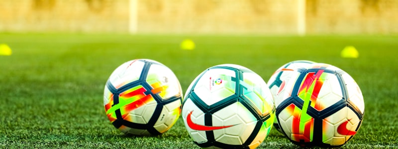 乐竞俱乐部守门员飞身扑救精彩瞬间